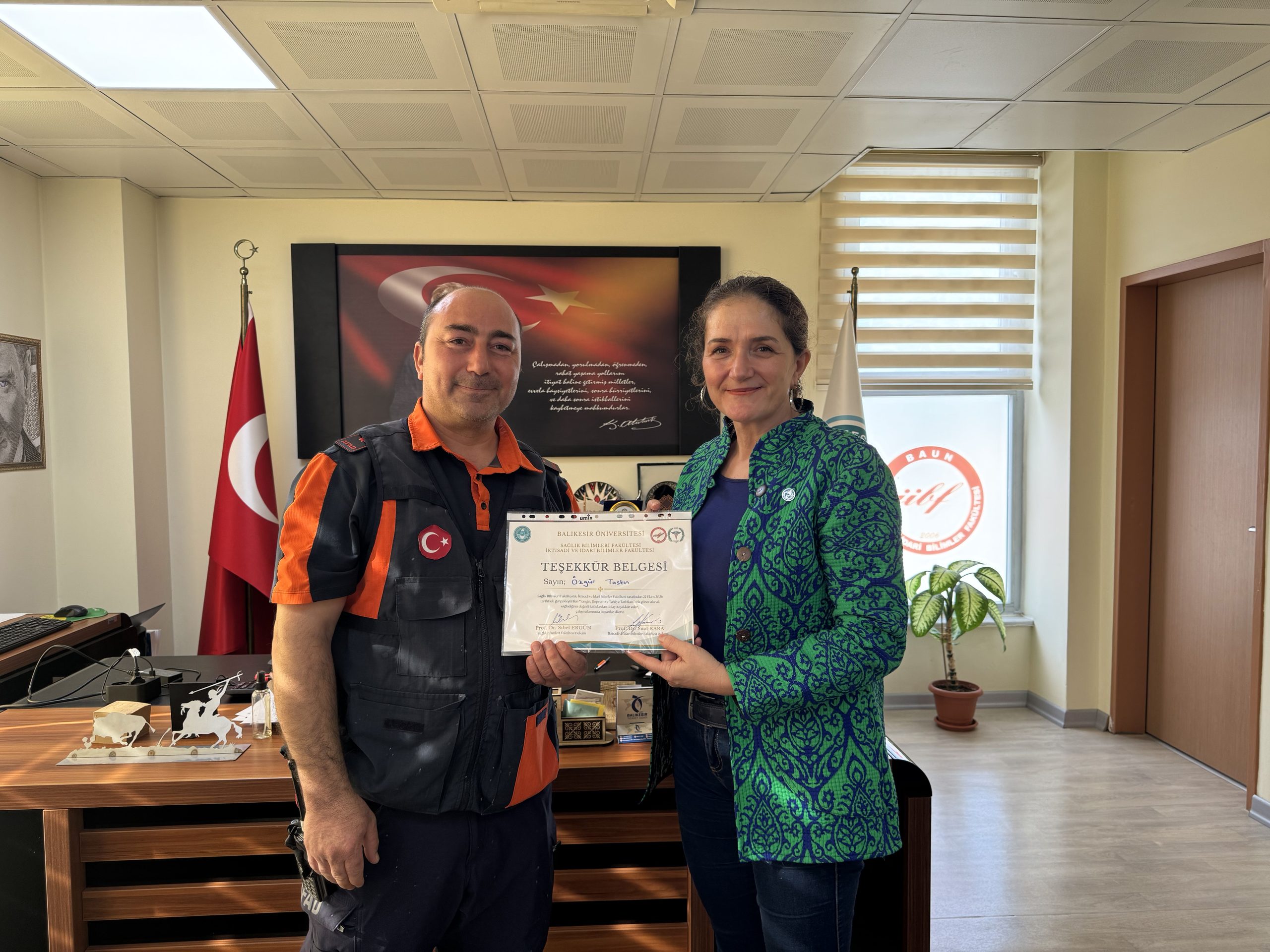 DEPREM, TAHLİYE VE YANGIN SÖNDÜRME TATBİKATI GERÇEKLEŞTİRİLDİ 13