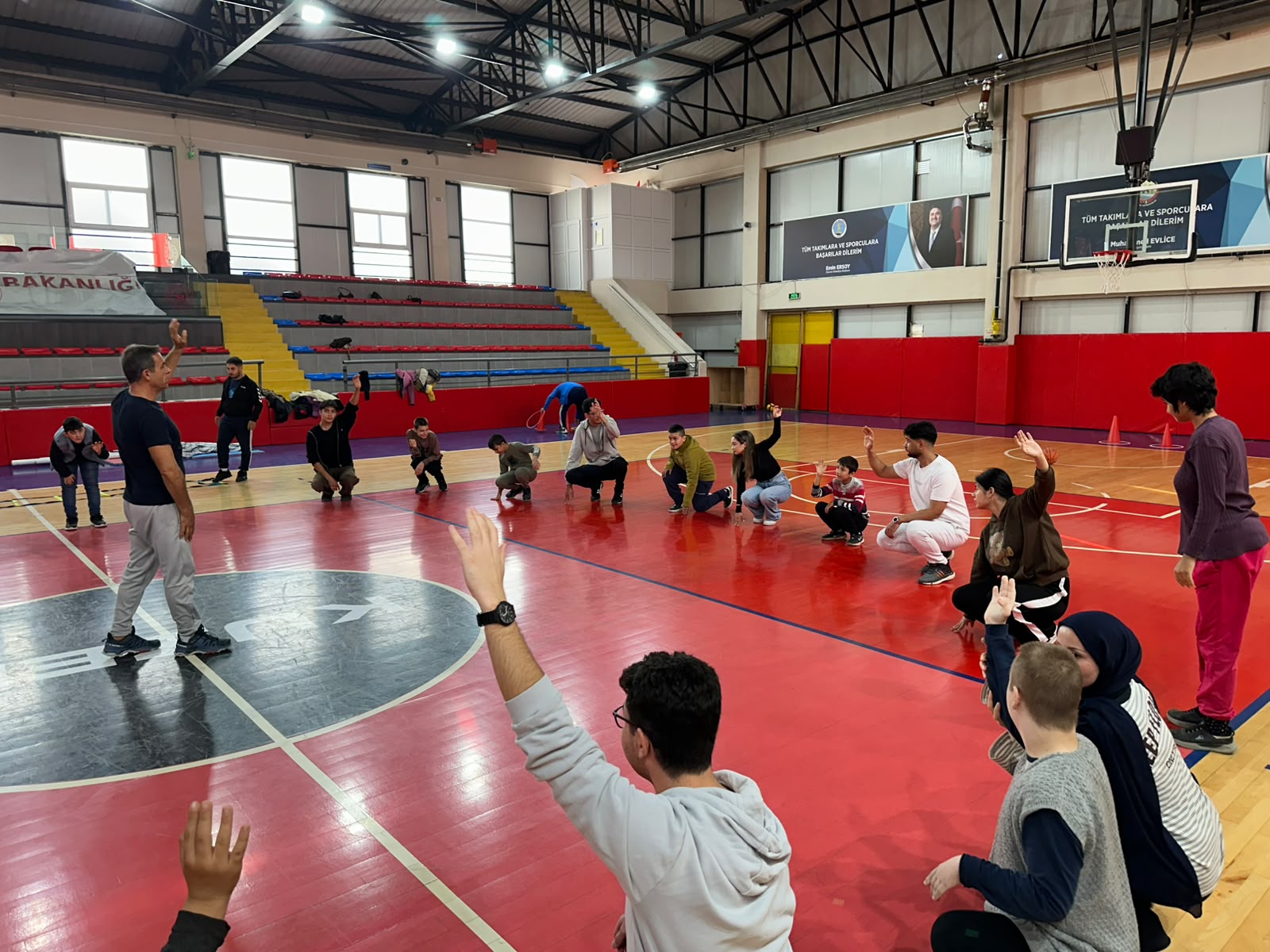 Gönüllülük Çalışmaları Dersi Kapsamında Anlamlı Etkinlik: Özel Öğrencilerle Sporun Birleştirici Gücünde Buluştular 1