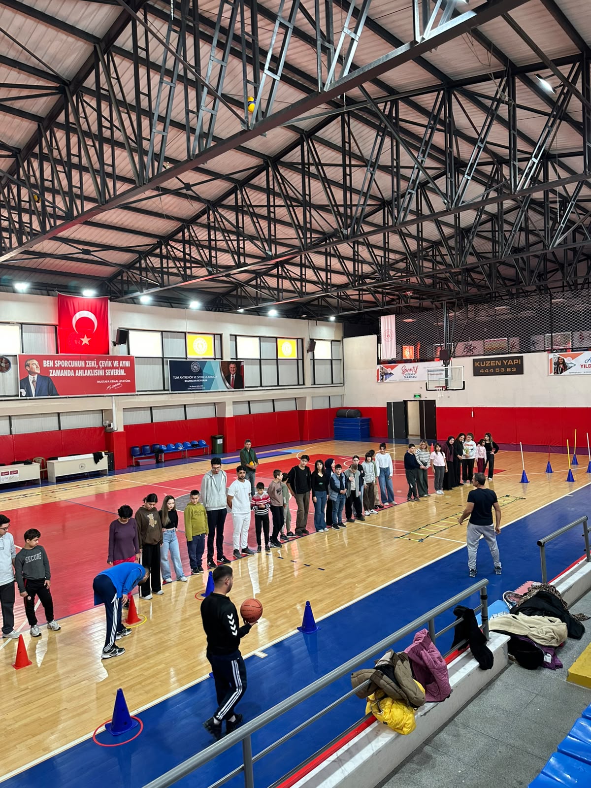 Gönüllülük Çalışmaları Dersi Kapsamında Anlamlı Etkinlik: Özel Öğrencilerle Sporun Birleştirici Gücünde Buluştular 3