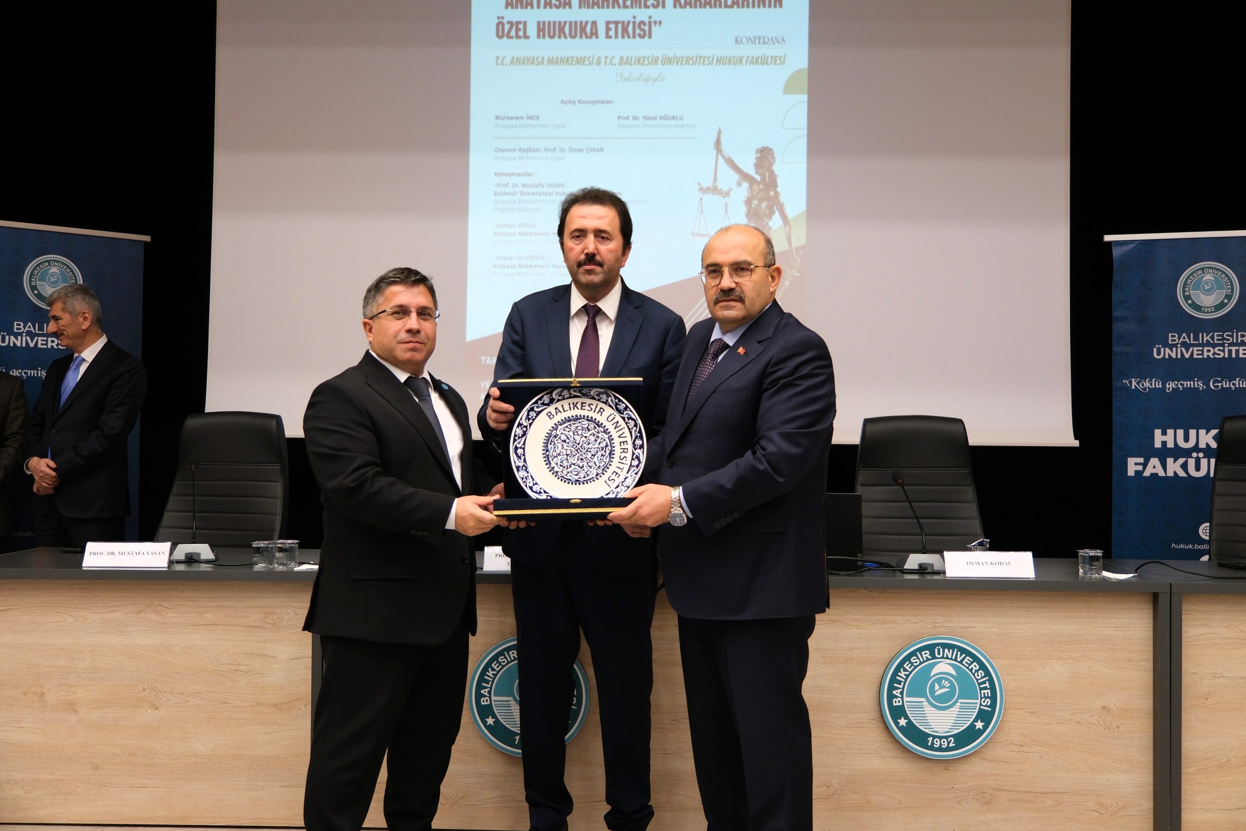 Hukukun Zirvesi BAÜN’de Buluştu: Anayasa Mahkemesi Kararlarının Özel Hukuka Etkisi Konuşuldu 6