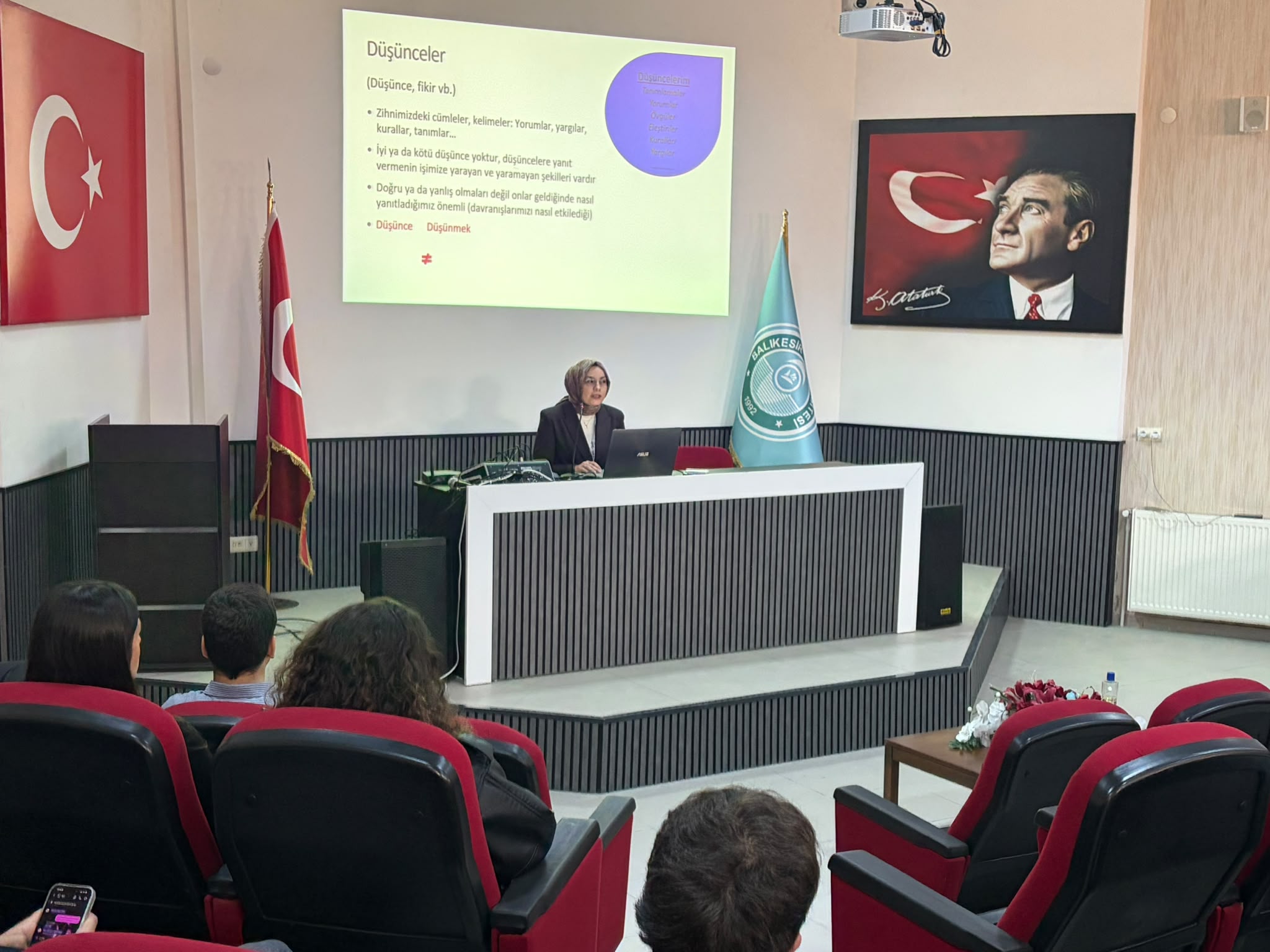 Bigadiç MYO’da “Kendime İyi Bak” Söyleşisi Gerçekleştirildi