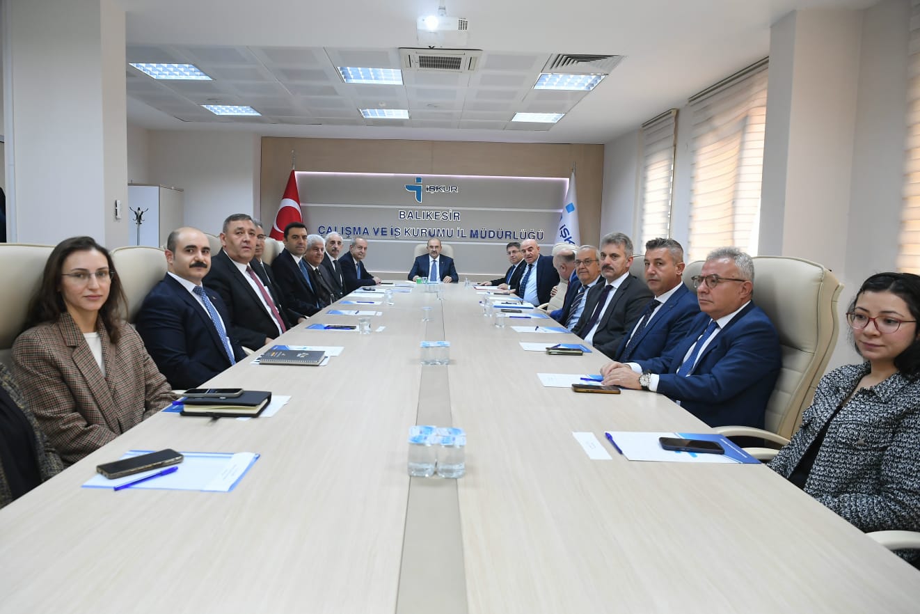 BAÜN Rektörü Prof. Dr. Yücel Oğurlu, İl İstihdam ve Mesleki Eğitim Kurulu Toplantısına Katıldı 3