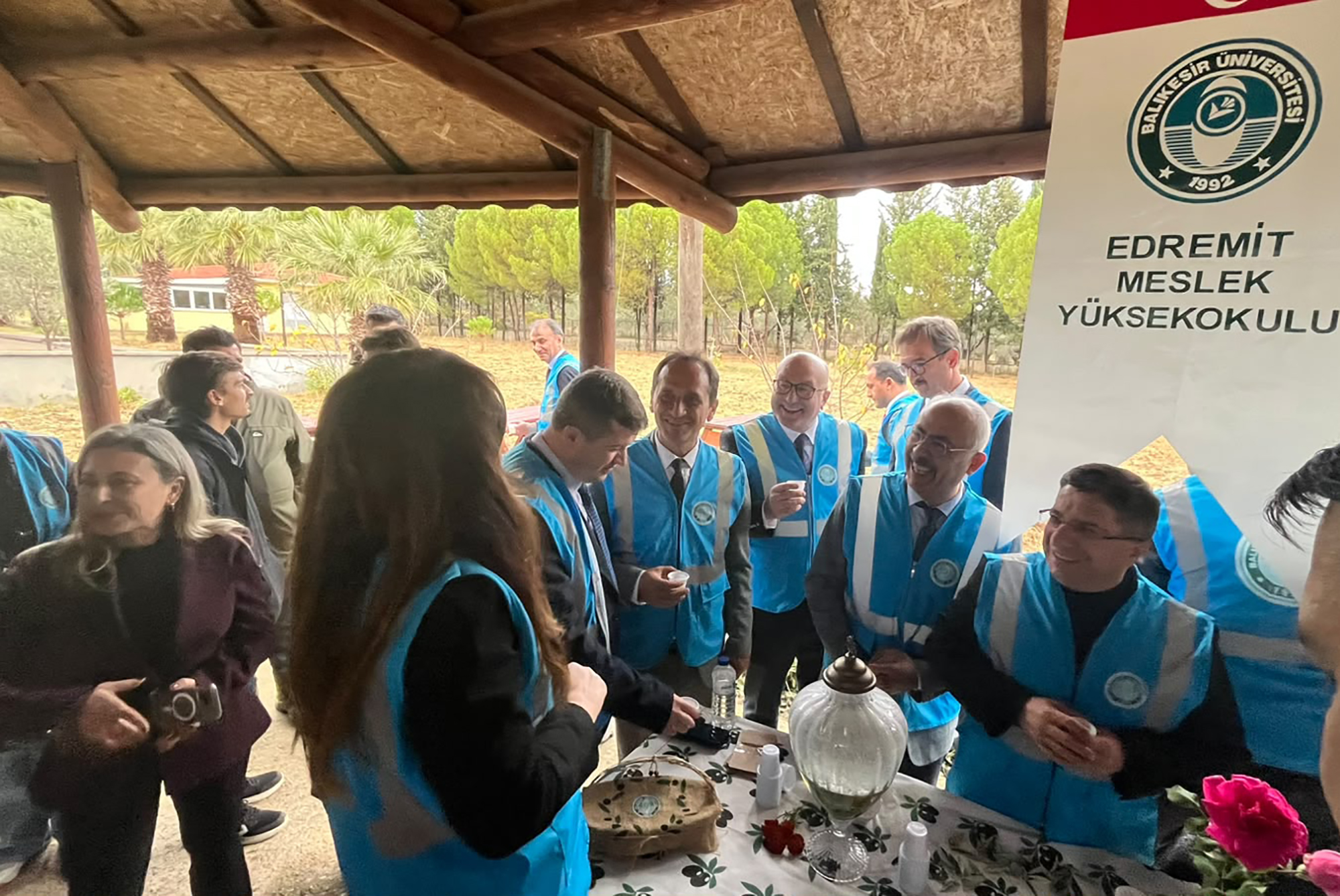 Balıkesir Üniversitesinde I. Akademik Zeytin Hasat Şenliği Düzenlendi 6
