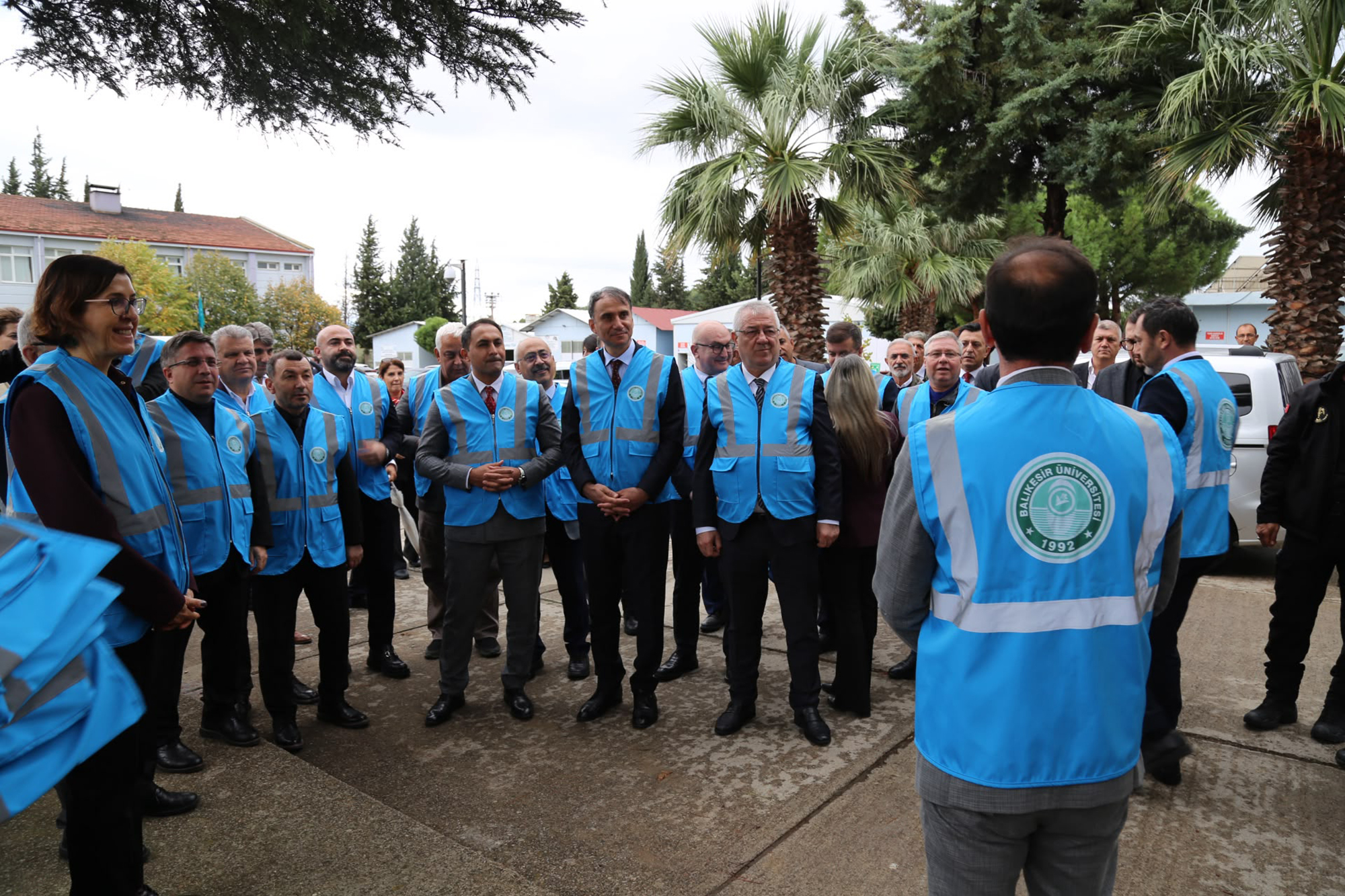Balıkesir Üniversitesinde I. Akademik Zeytin Hasat Şenliği Düzenlendi 7