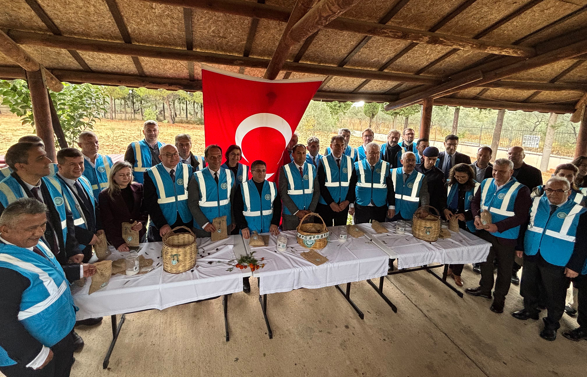 Balıkesir Üniversitesinde I. Akademik Zeytin Hasat Şenliği Düzenlendi 8