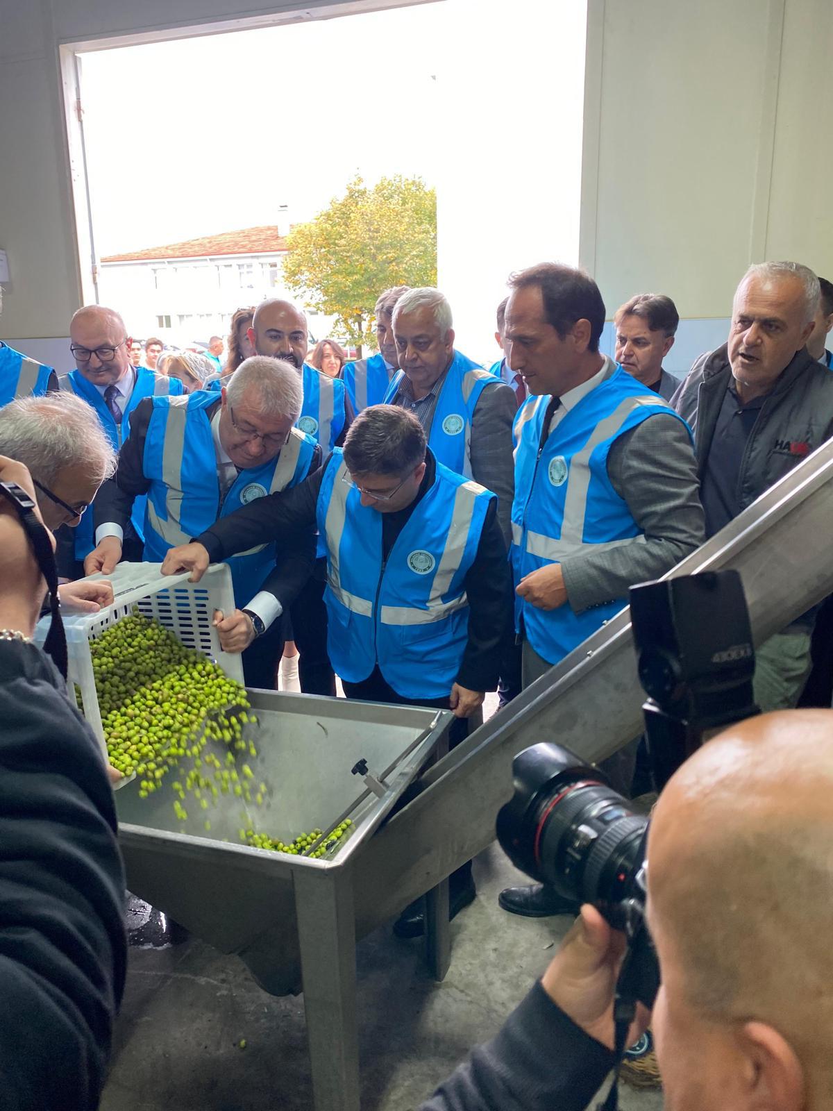 The 1st Academic Olive Harvest Festival was held with high participation at Balıkesir University 23