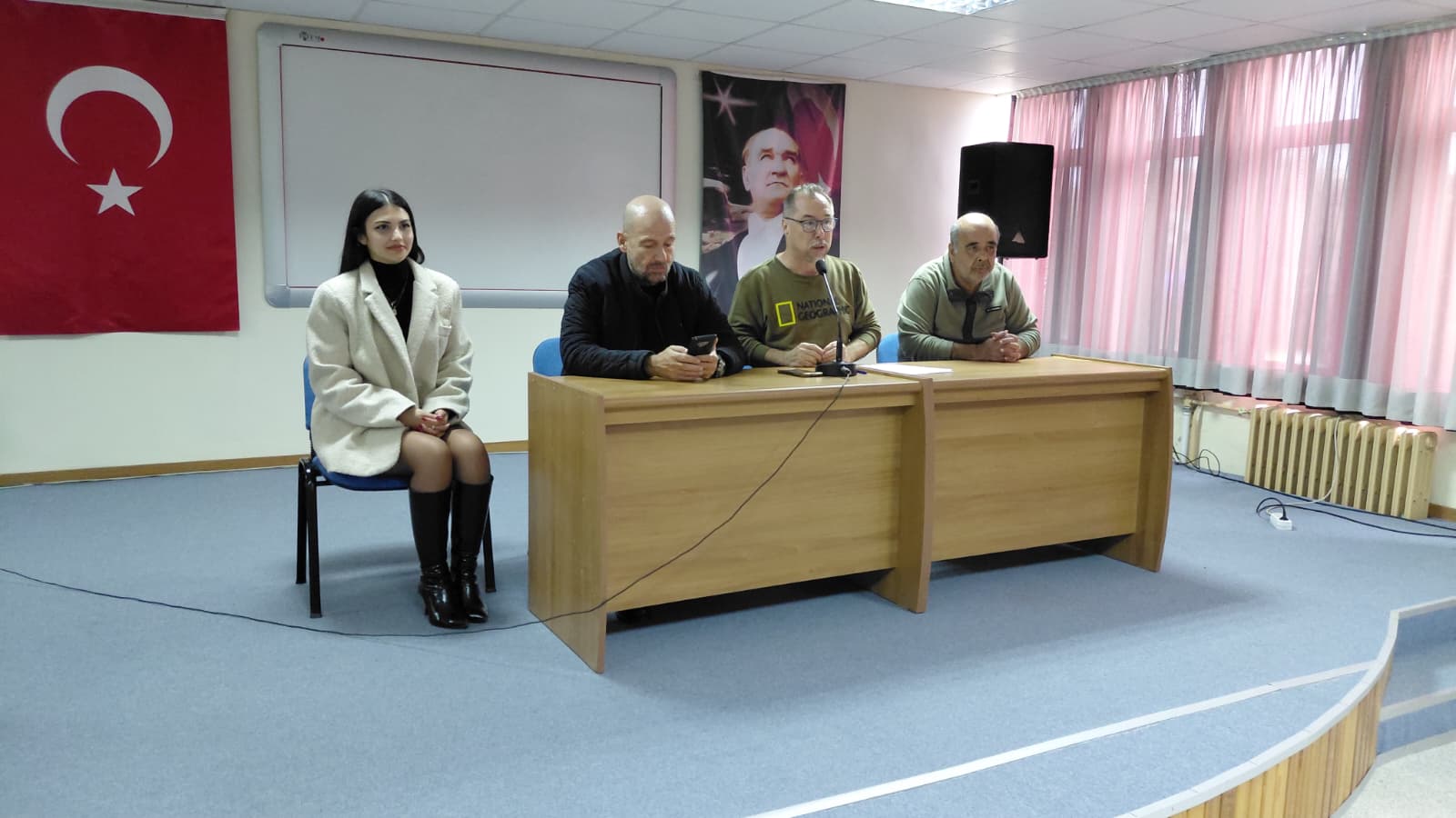 Ayvalık Meslek Yüksekokulunda MEDEK Akreditasyon Süreci Bilgilendirme Toplantısı Gerçekleştirildi. 3