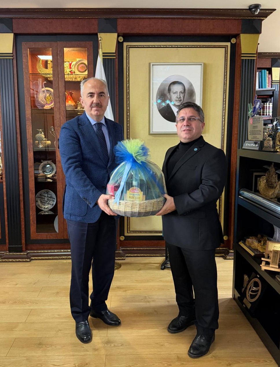 Rektör Oğurlu’dan Rize Belediye Başkanı Rahmi Metin’e Ziyaret 2